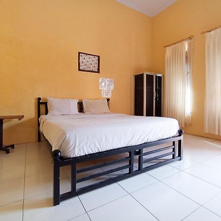 Reddoorz At El Shaday Homestay Banyuwangi Banyuwangi  Eksteriør billede