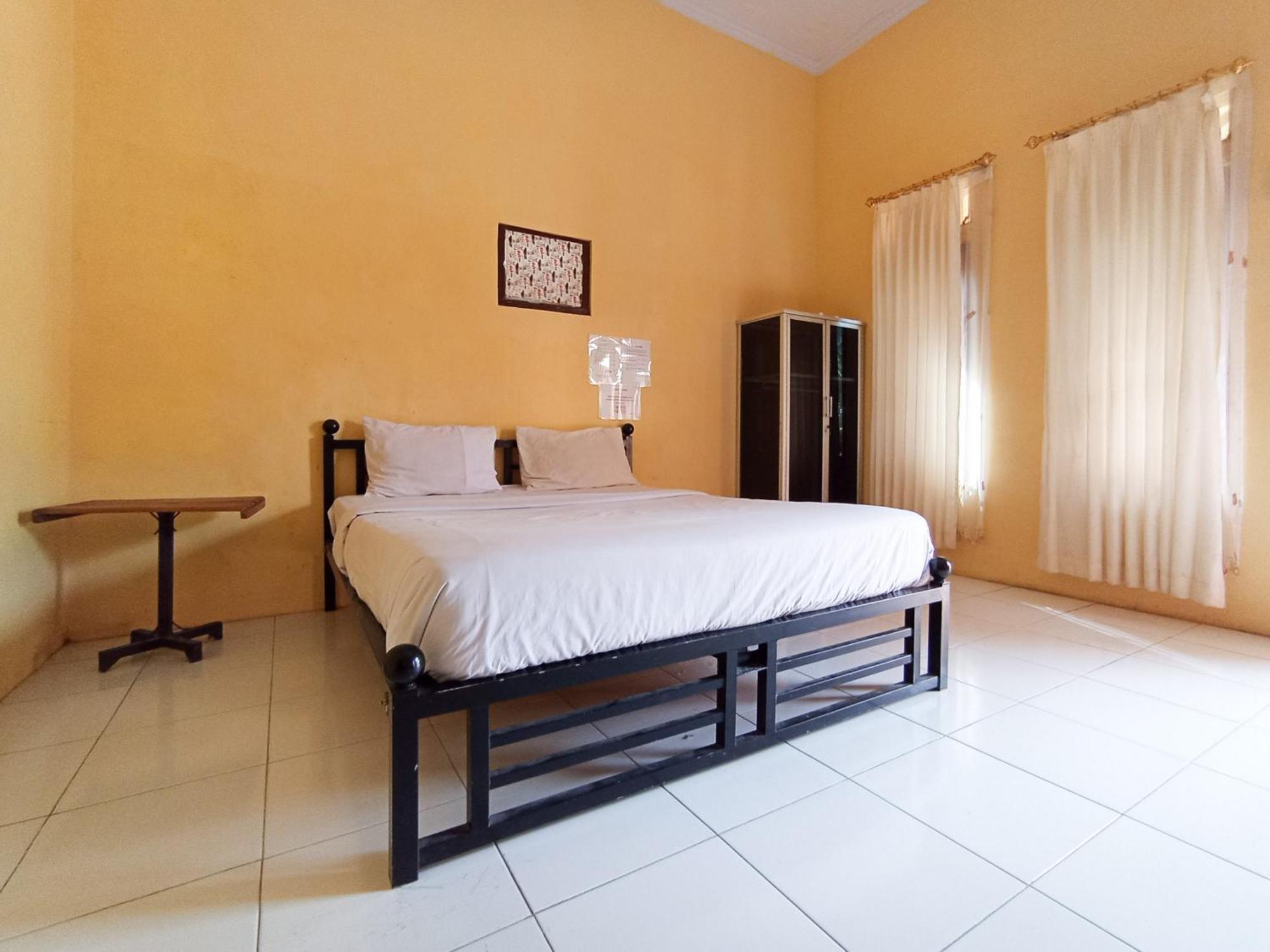 Reddoorz At El Shaday Homestay Banyuwangi Banyuwangi  Eksteriør billede