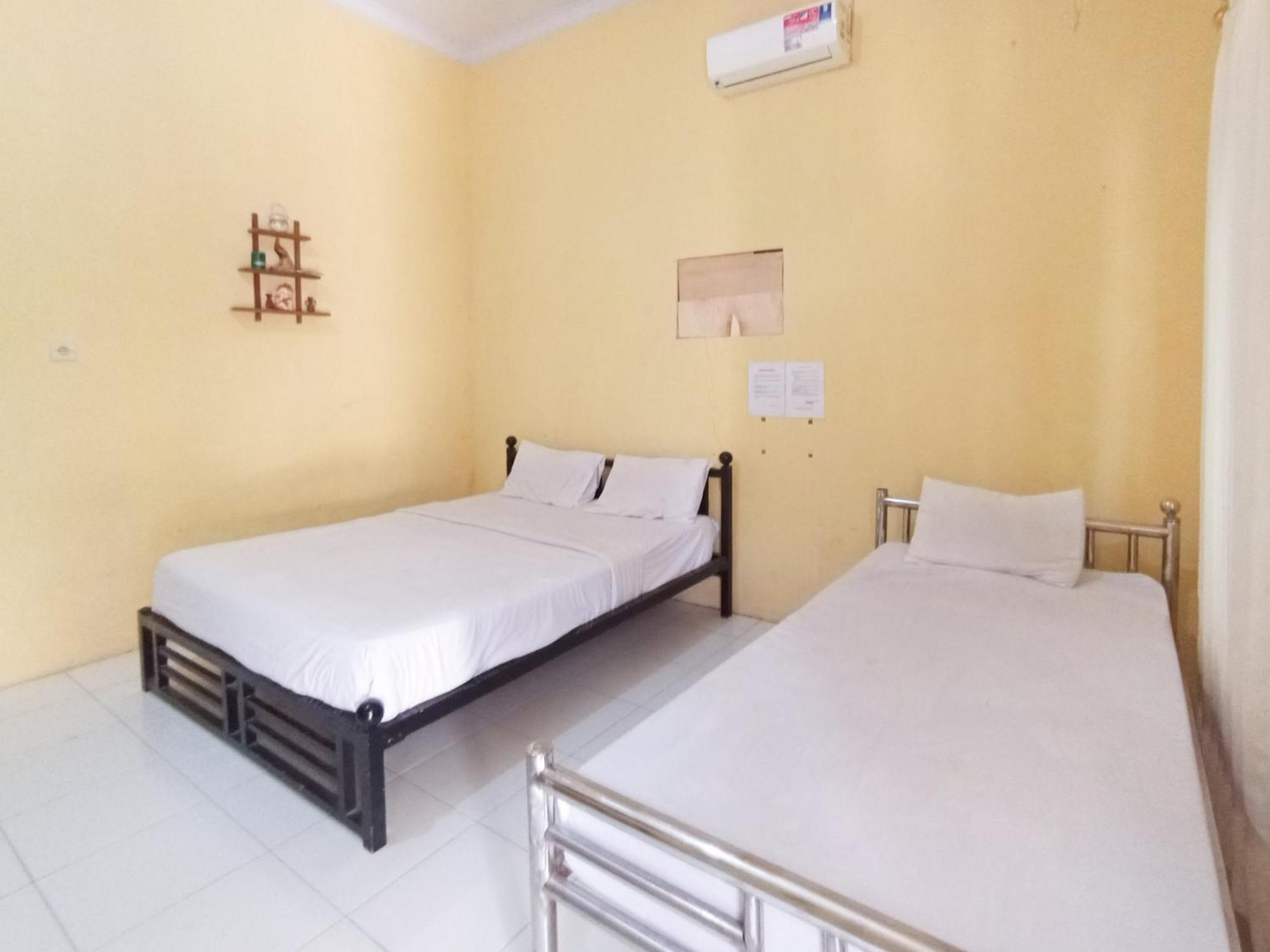 Reddoorz At El Shaday Homestay Banyuwangi Banyuwangi  Eksteriør billede