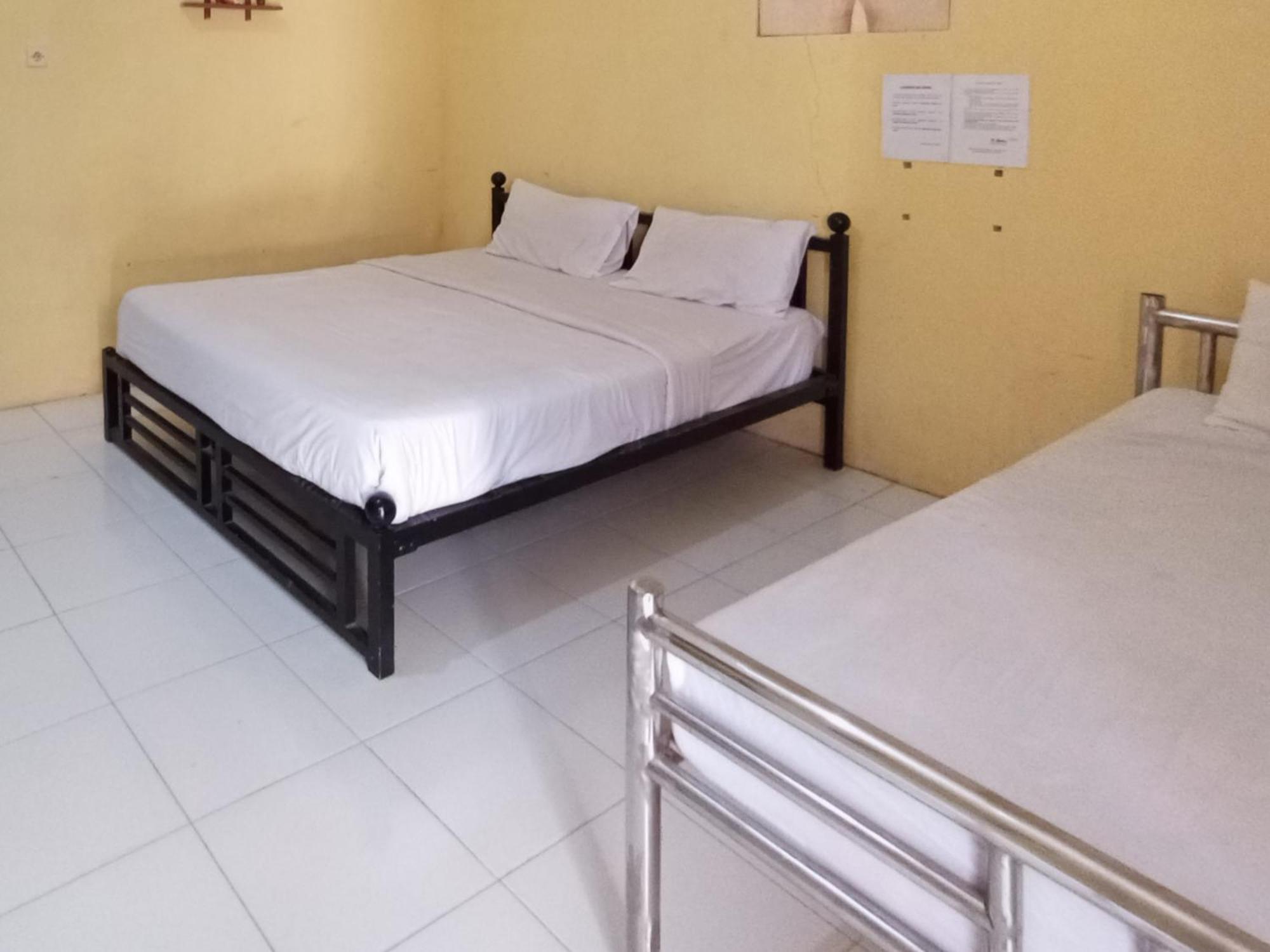 Reddoorz At El Shaday Homestay Banyuwangi Banyuwangi  Eksteriør billede