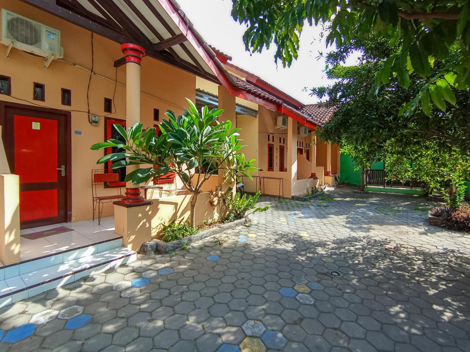 Reddoorz At El Shaday Homestay Banyuwangi Banyuwangi  Eksteriør billede