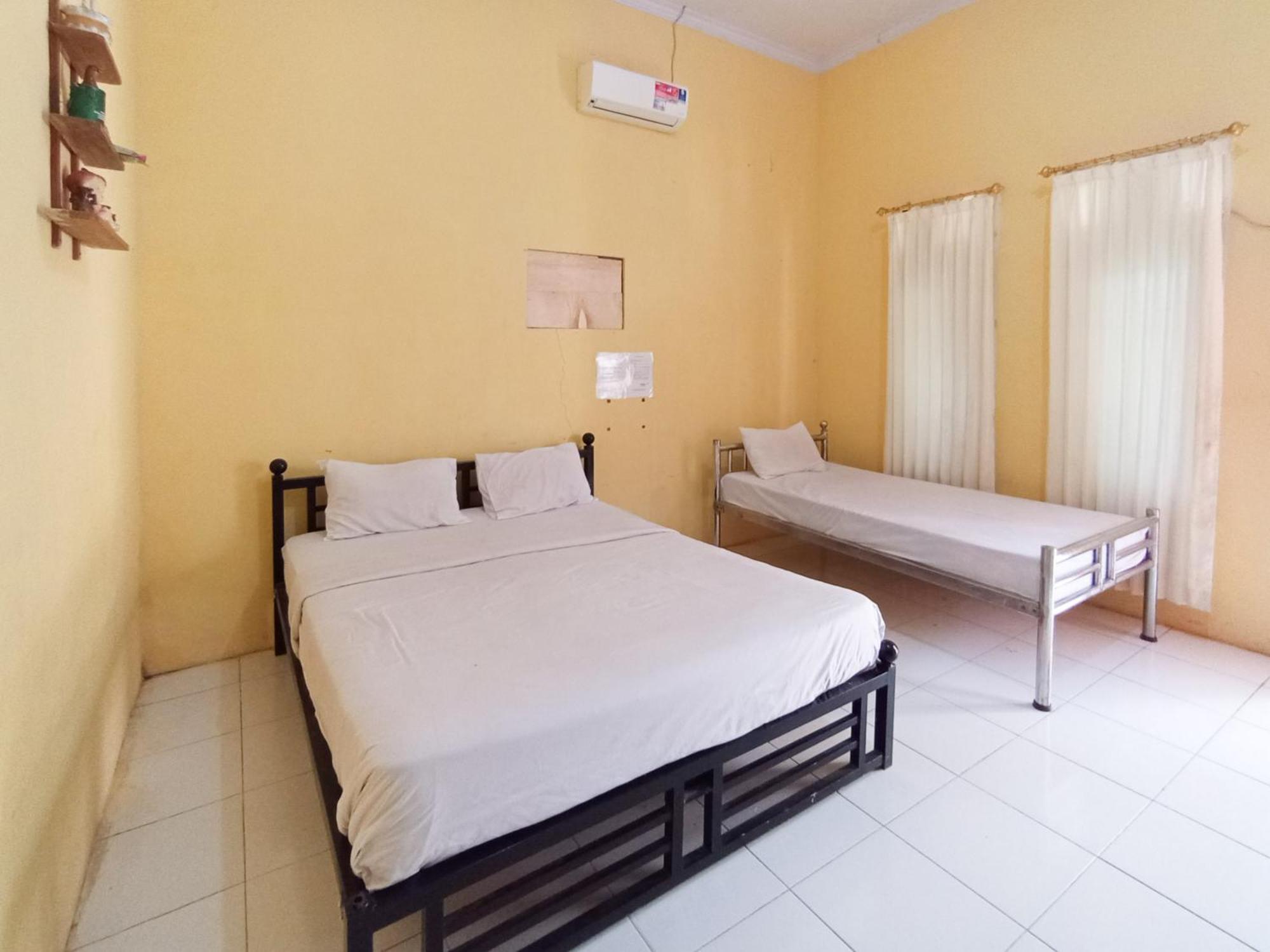 Reddoorz At El Shaday Homestay Banyuwangi Banyuwangi  Eksteriør billede